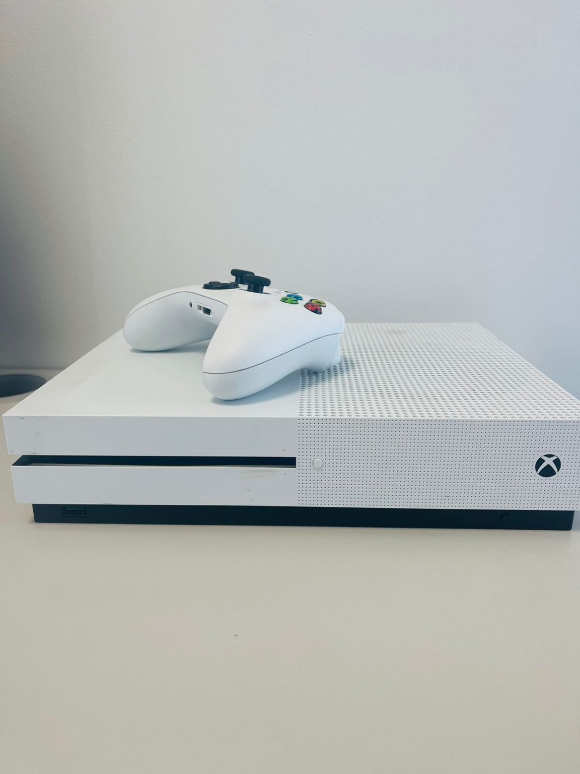 Xbox One S 1TB Disc White Refurbished