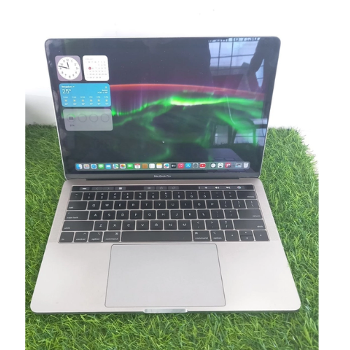 MacBook Pro 2019 13.3" 128GB Silver Refurbished