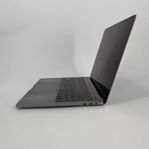 Macbook Pro 2018 13" 8GB 256GB Space Grey with touch bar Refurbished