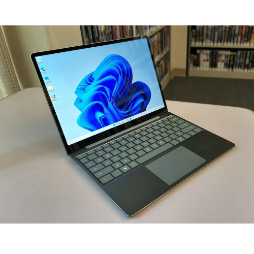 Microsoft Surface Go 2 Laptop i5 8gb 256gb